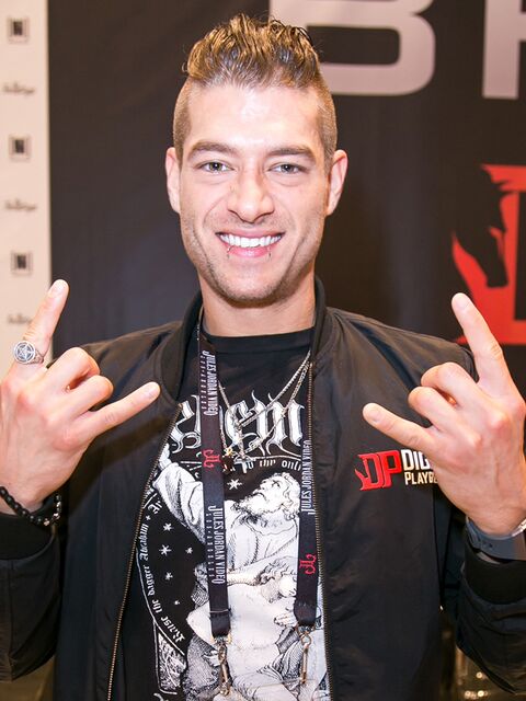 Xander Corvus